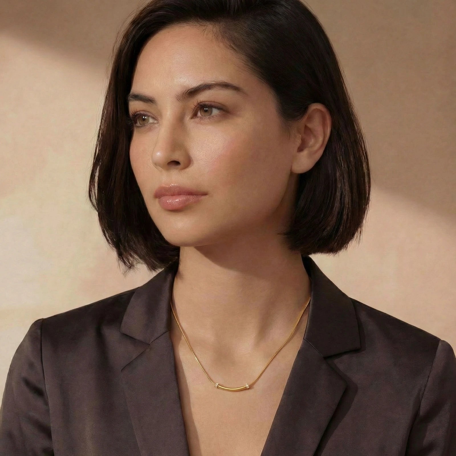 Curved Spark Bar Necklace