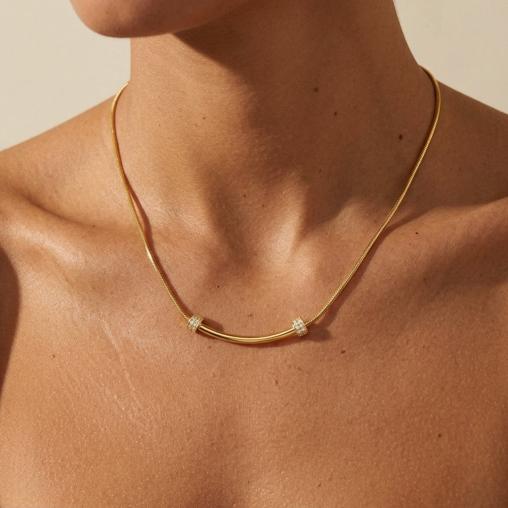 Curved Spark Bar Necklace